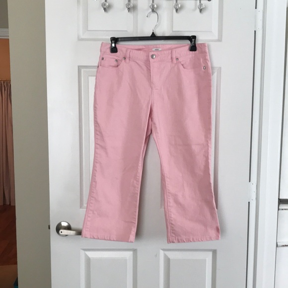 So cute size 14 petite stretch material jeans!! 🌷 - Picture 1 of 4